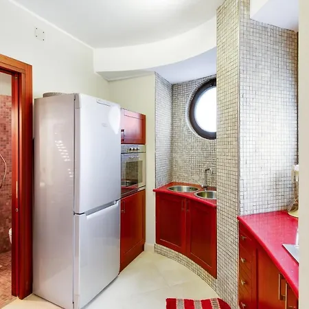 Central Flat * Castelmola