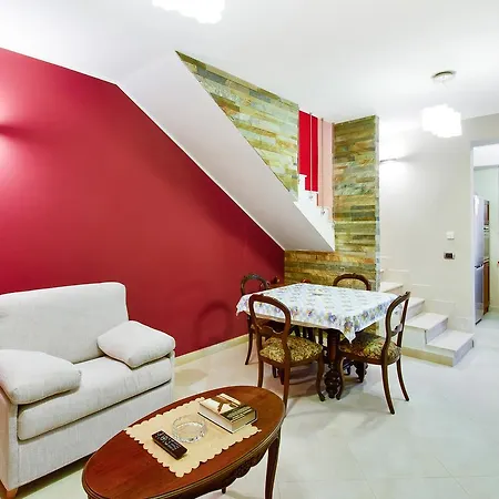 Central Flat Castelmola