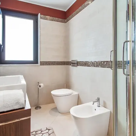 Central Flat * Castelmola